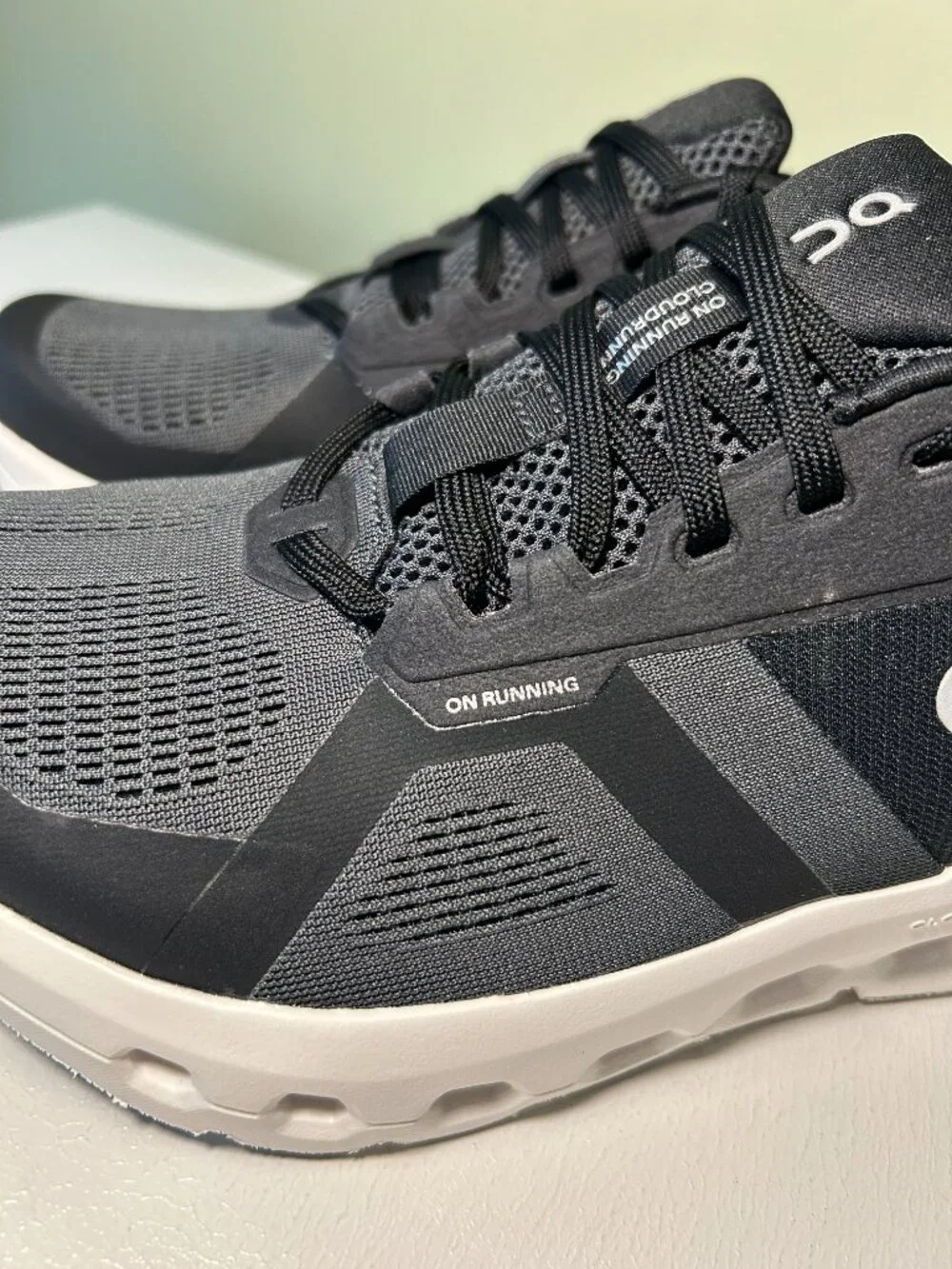 On Running Women's Cloudrunner 2